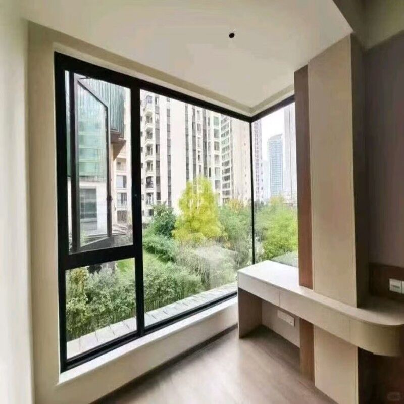 Corrosiebestendige aluminiumlegering draairaam waterdicht raam Duurzame hardware Geluiddicht Modern ontwerp voor badkamer slaapkamer gebruik